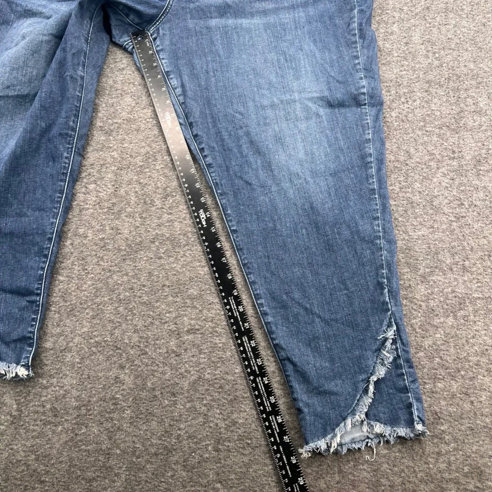 Lane Bryant Skinny Jeans Women 26R Blue Medium Wash Tulip Raw Hem Fringe Stretch
